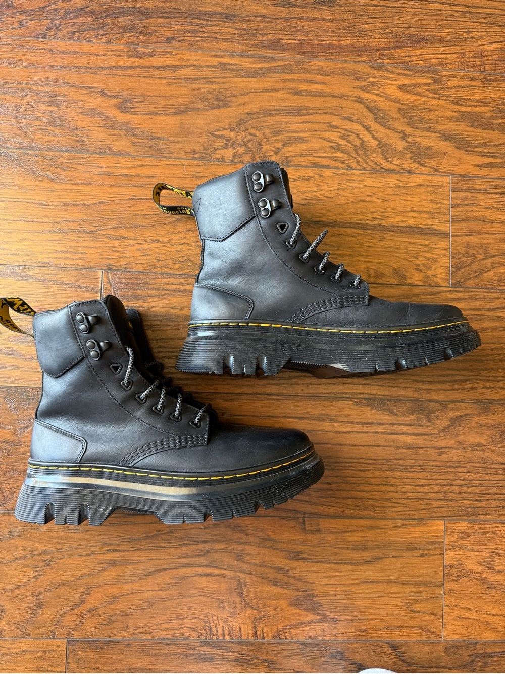 Dr. Martens Tarik Wyoming Leather Utility Boots Unisex
